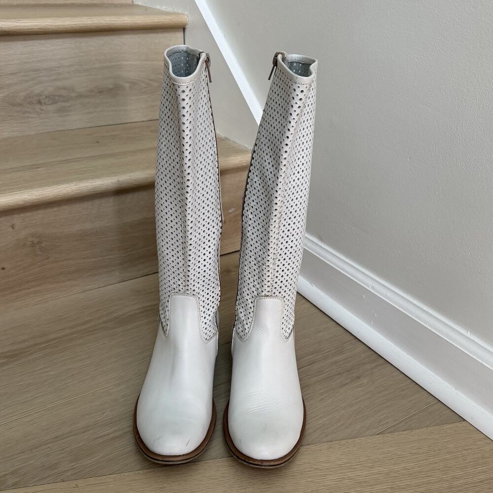 Vintage White Perforated Leather Boots Pronto Moda Baranetti Size 38 - Picture 2 of 12
